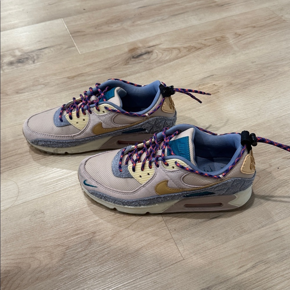 {Nike} Multicolor AirMax - Picture 4 of 8